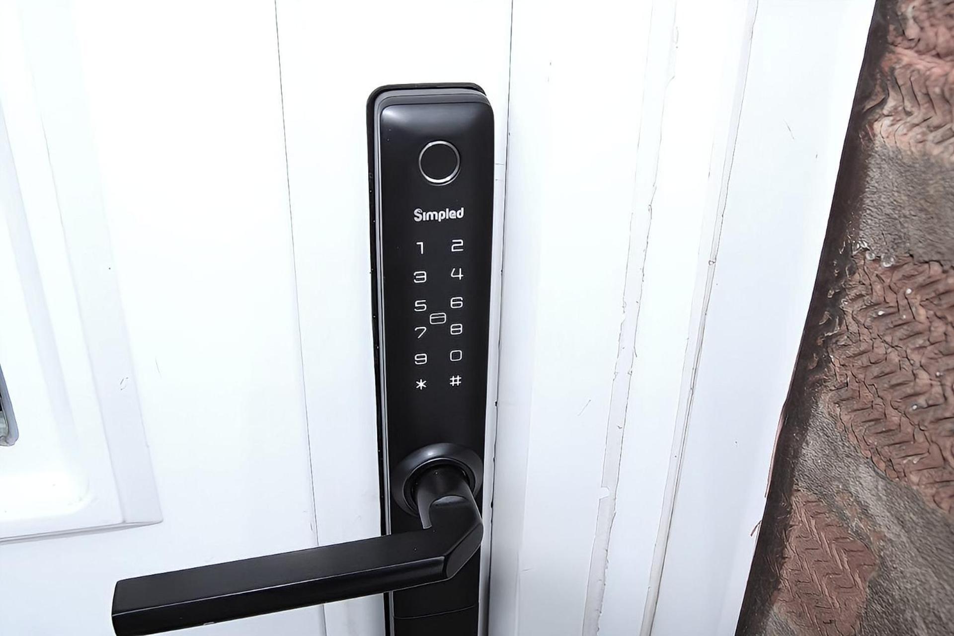 Comfy 2nd Erdington-birmingham Retreat - Sleeps 5-6 - Free Parking - Superfast Wifi - Ideal For Contractors - Group - Long Apartment *