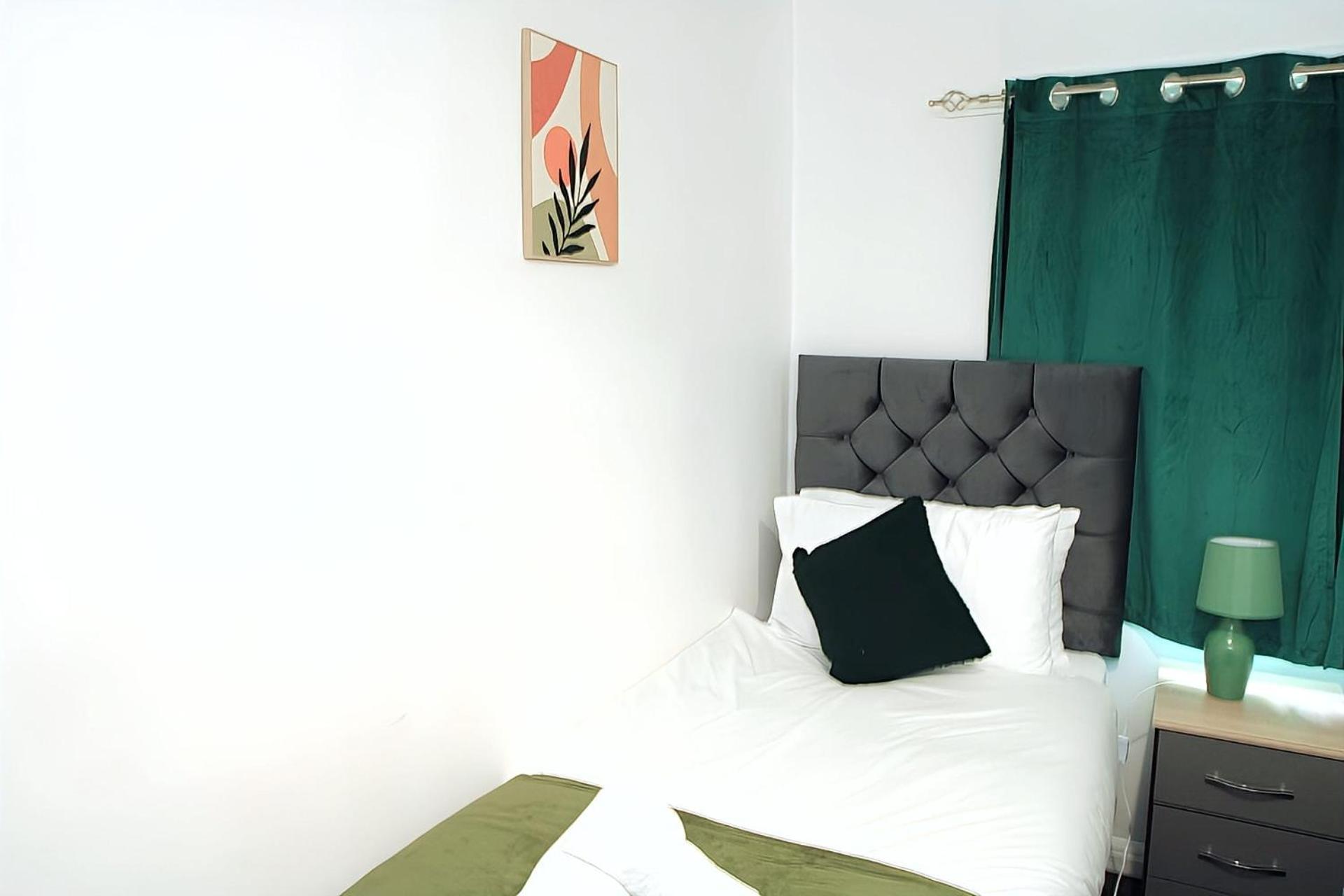Comfy 2nd Erdington-birmingham Retreat - Sleeps 5-6 - Free Parking - Superfast Wifi - Ideal For Contractors - Group - Long
