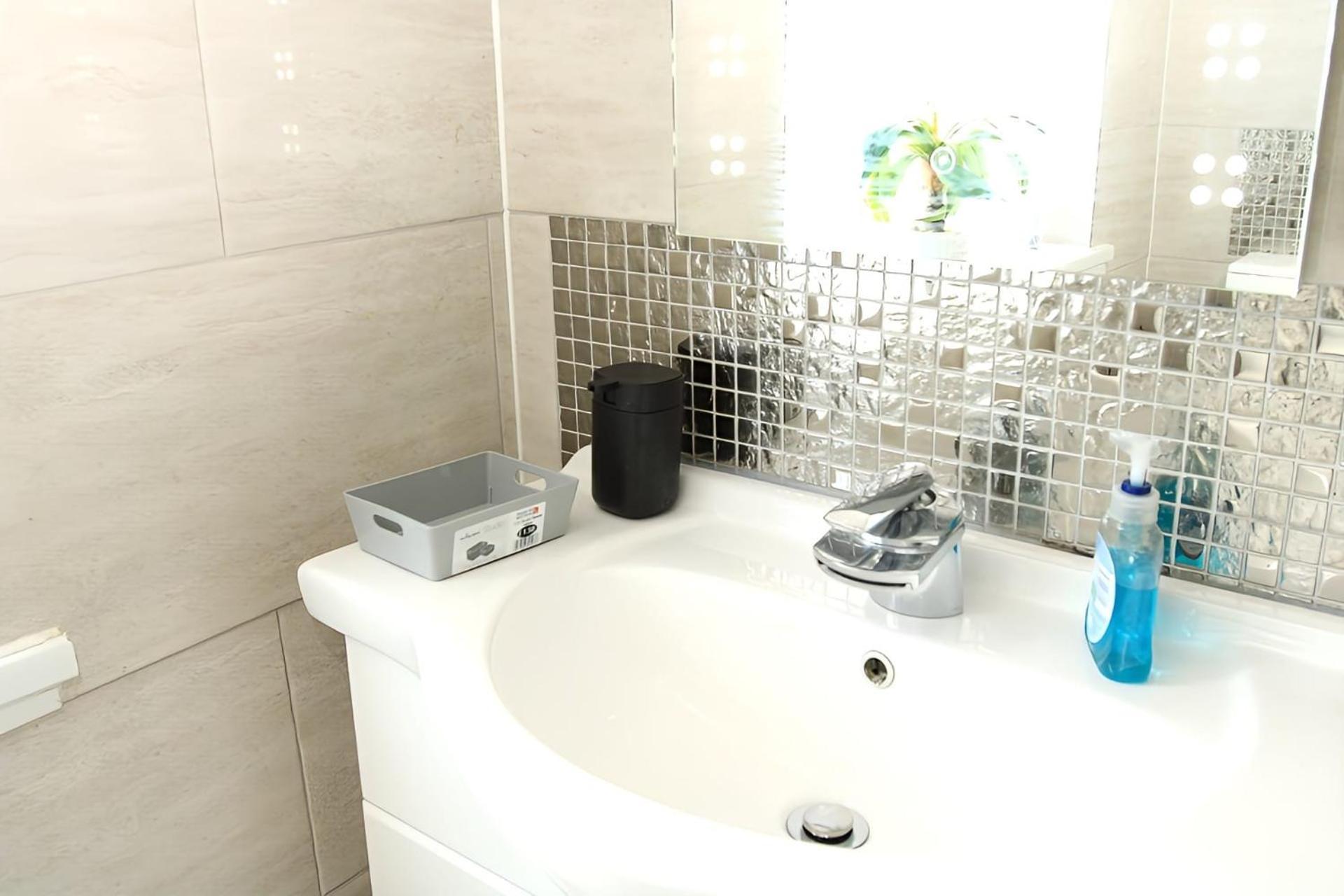 Apartment Comfy 2nd Erdington-birmingham Retreat - Sleeps 5-6 - Free Parking - Superfast Wifi - Ideal For Contractors - Group - Long